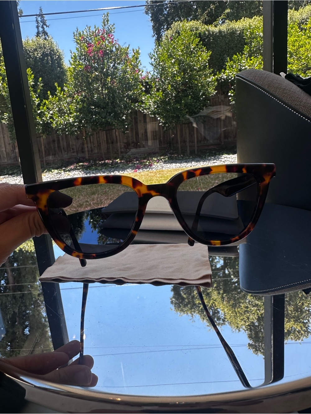 GENTLE MONSTER TETE 033 Cat-eye Frame Acetate Sunglasses - Picture 6 of 8